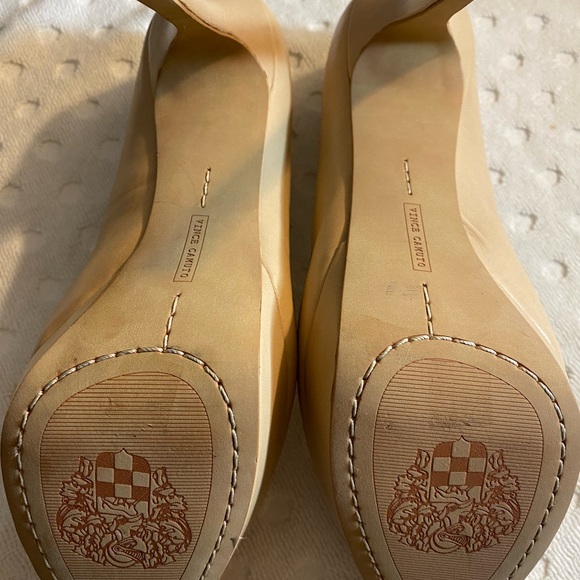 VINCE CAMUTO  Women's Blush NIOMI Platform Pump - Picture 4 of 16